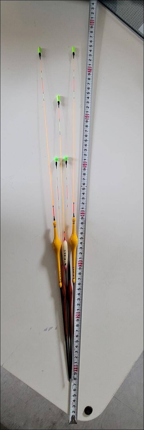 낚시소품의자텐트뒤꼿이파워스탭경기용찌 (중고장터 - 팝니다)