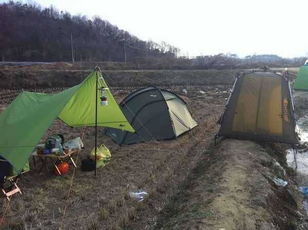 낚시 접습니다좌대 각도기 파라솔 텐트 타프 팝니다 (중고장터 - 팝니다)