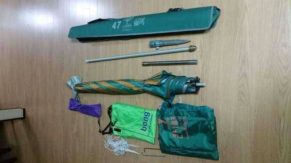 큰나무레저47인치 파라솔 (중고장터 - 팝니다)