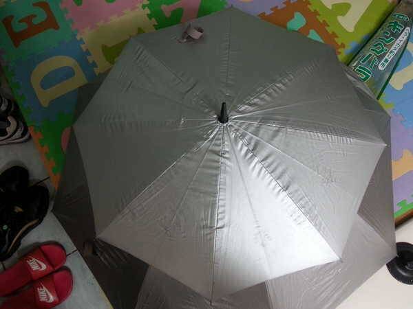 불용품 팝니다 장화 파라솔 받침틀 (중고장터 - 팝니다)