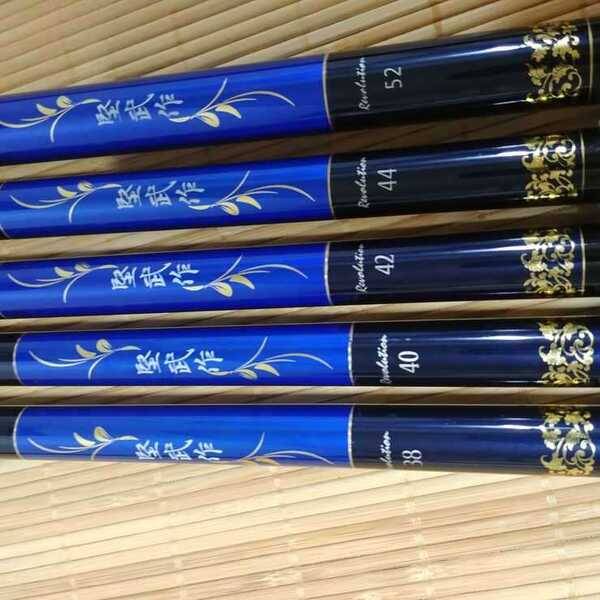 견무작 레볼루션 팝니다 <span style='font-size:.875rem; color:red; font-weight:600'><i class='fa fa-info-circle'></i> 전화번호노출금지 - 개인정보유출방지</span> (중고장터 - 팝니다)