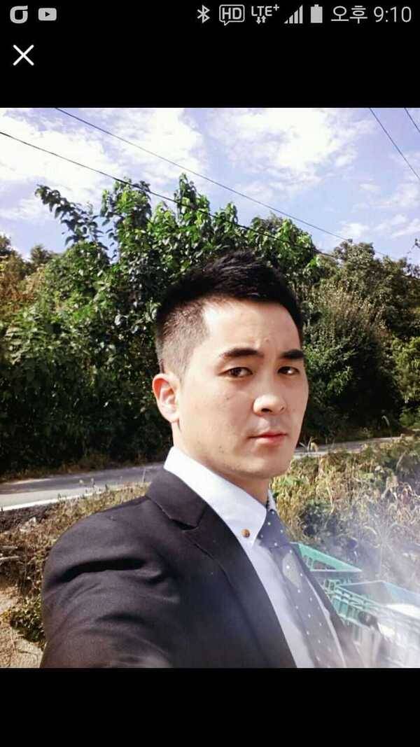 사기꾼 고윤민 이라고합니다 요즘대세죠 잘생겼죠 (중고장터 - 팝니다)