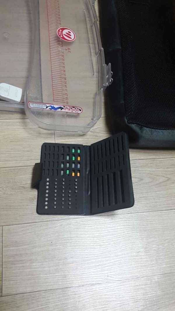 민물낚시 셋트 팝니다 (중고장터 - 팝니다)