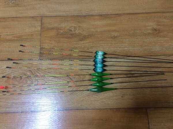 나루예 민물 찌 팝니다 (중고장터 - 팝니다)
