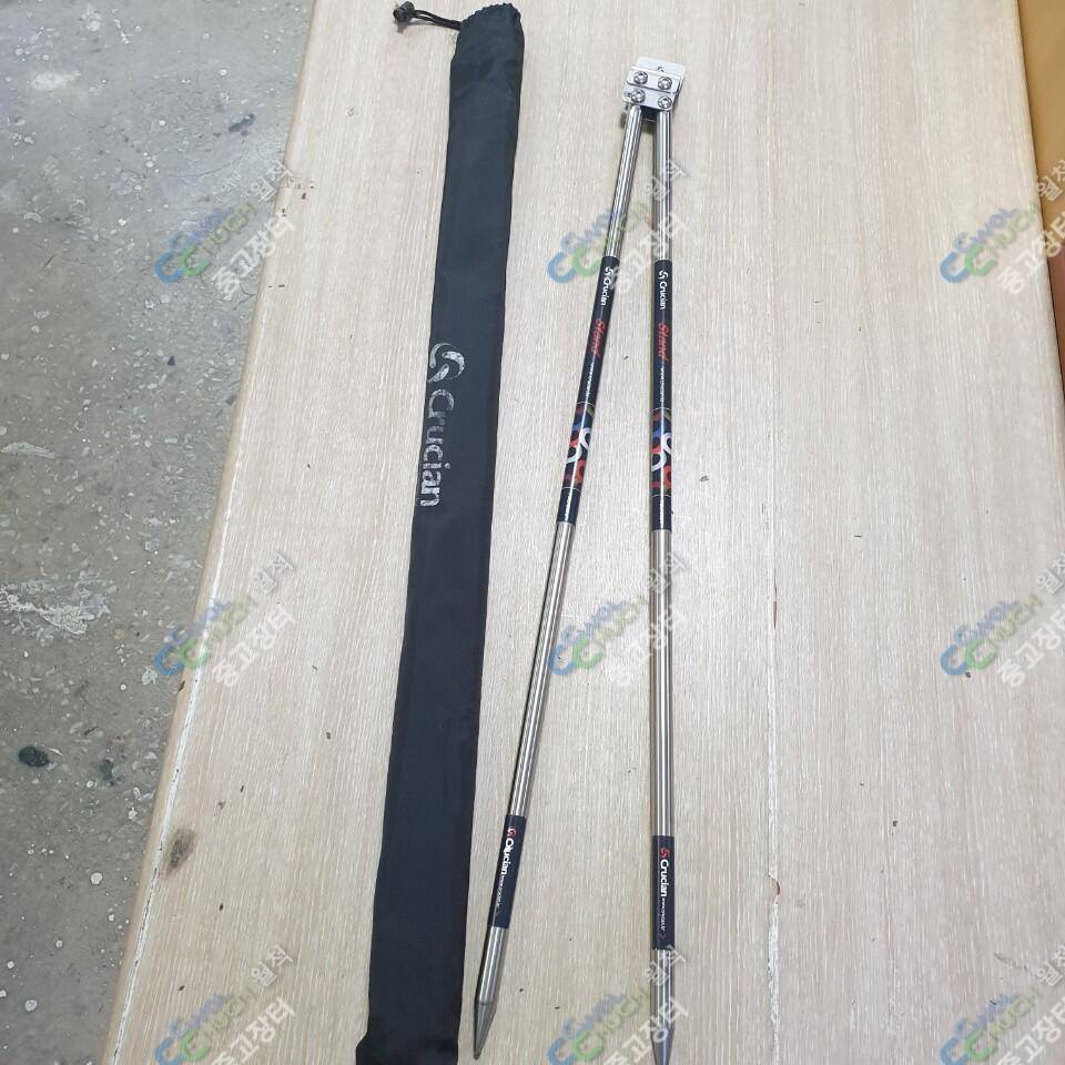 크루션 받침틀과 낚시대 팝니다 (중고장터 - 팝니다)