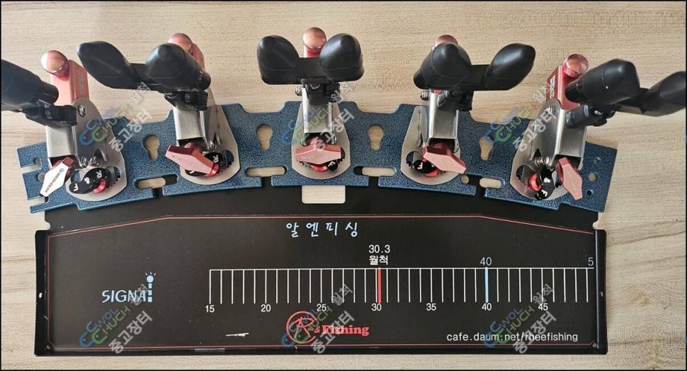 문기어골드문 이스케이프 받침틀 (중고장터 - 팝니다)