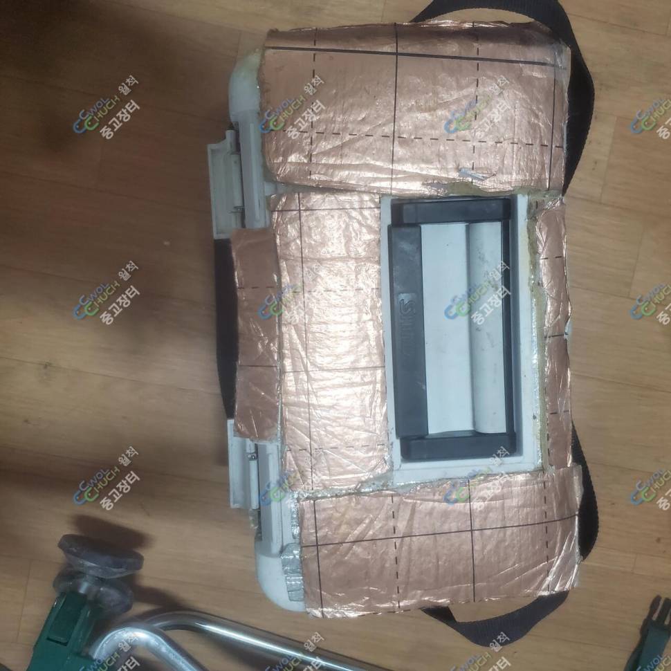 접지좌대 새우쿨러 등등 판매 가격 내려요 (중고장터 - 팝니다)