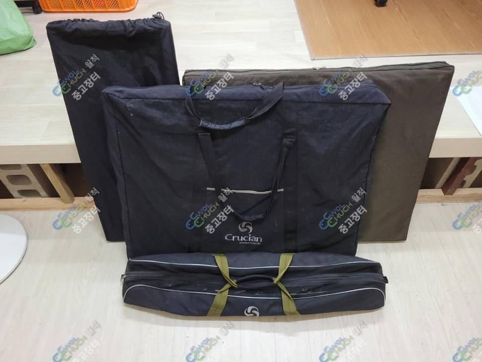낚시대좌대받침틀 등 낚시용품 일괄로 정리합니다각계는 정중히 거절합니다 (중고장터 - 팝니다)