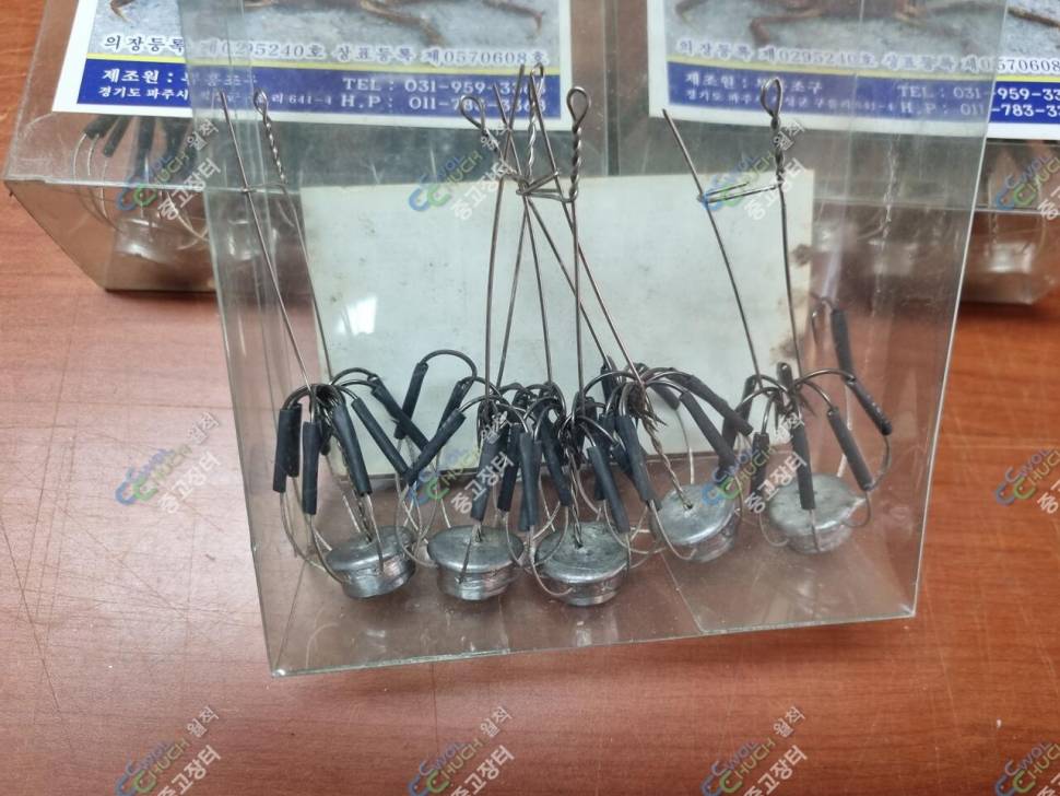 잡동사니 안쓰는 바늘 떡밥 참게바늘 등등 (중고장터 - 팝니다)