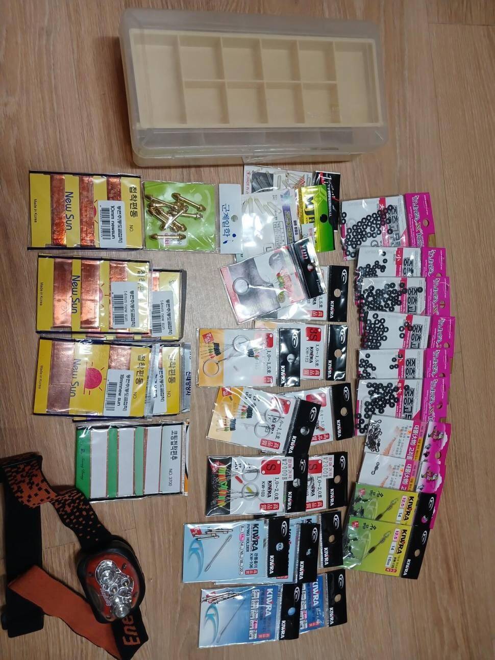 체어맨레드GT수향ㅡ대경스덴2단받침대소품들 아쿠아 어라이언뜰채 (중고장터 - 팝니다)
