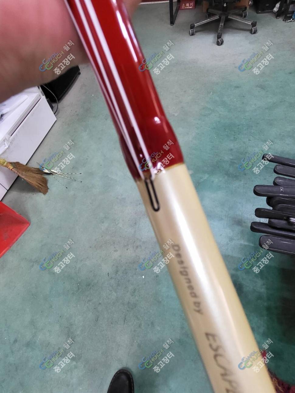 천명극레드 구형 각개판매 받침대 동원작찌 (중고장터 - 팝니다)