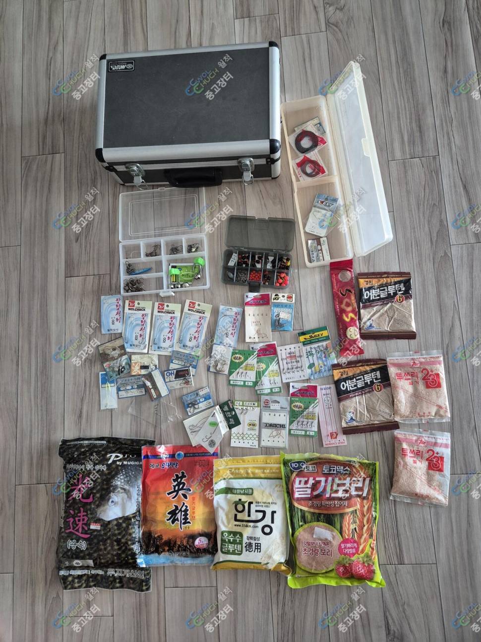 여러가지 낚시대 명상 진궁 갱진일보등 찌 (중고장터 - 팝니다)