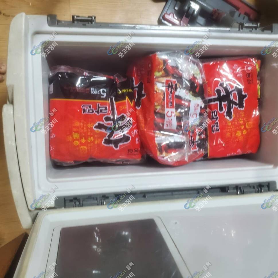 접지좌대 새우쿨러 등등 판매 가격 내려요 (중고장터 - 팝니다)