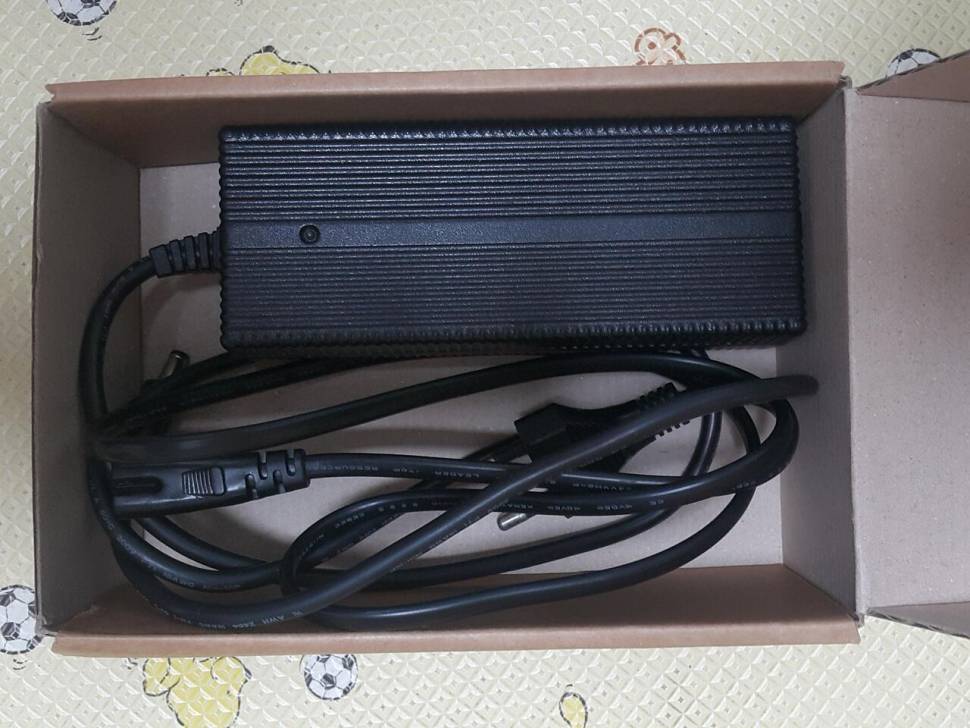 파워뱅크 140A (중고장터 - 팝니다)