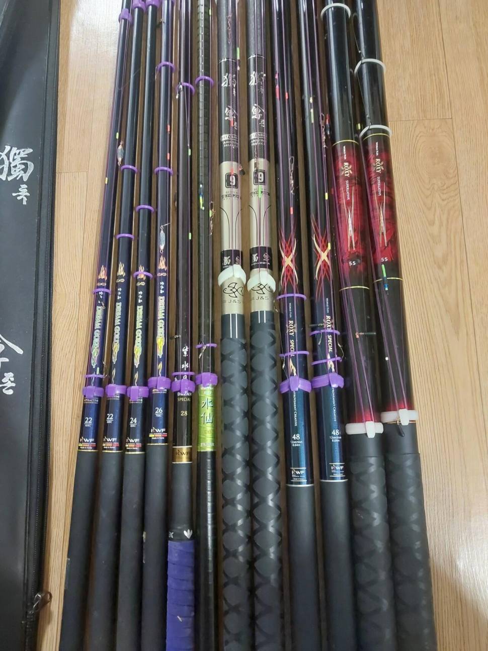 록시 록시스페셜 낚시대등 받침틀등 낚시 풀셋트 팝니다 (중고장터 - 팝니다)