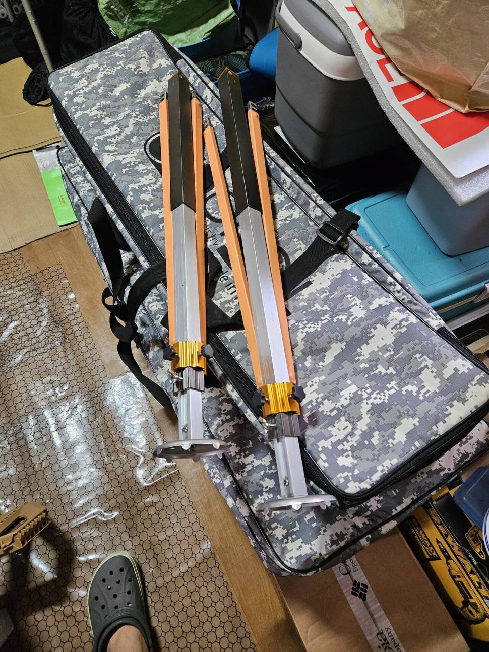 동일레져 전투좌대용 자동롱다리 1조 신품급 (중고장터 - 팝니다)