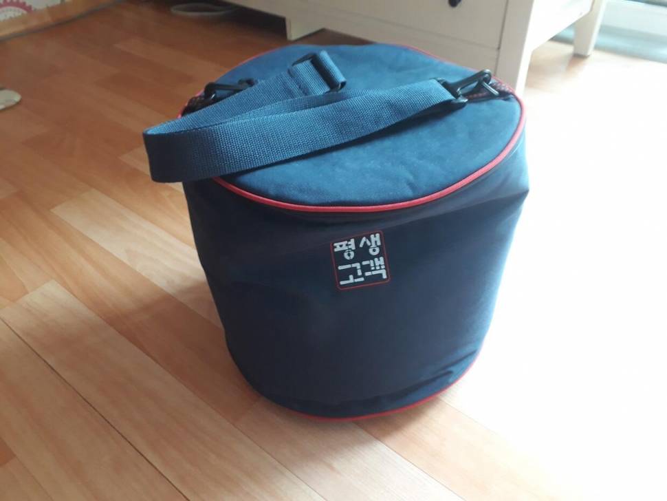 가격 내립니다 큰나무 파라솔과 몽골막 써큘레이터 (중고장터 - 팝니다)