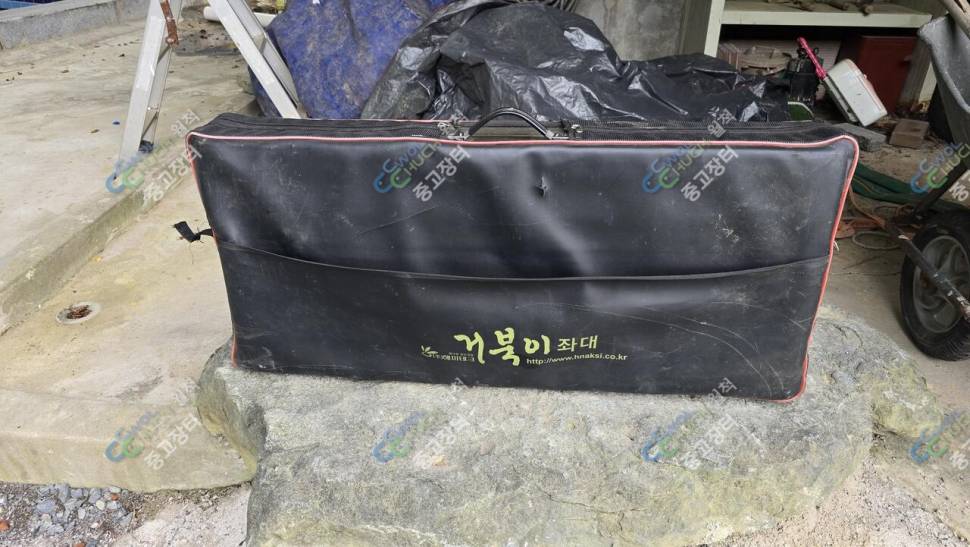 구형 거북이좌대 팝니다 (중고장터 - 팝니다)