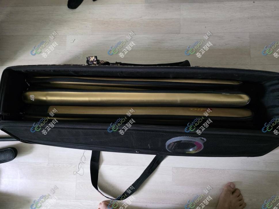 새론불 카본좌대및텐트체골팝니다 (중고장터 - 팝니다)