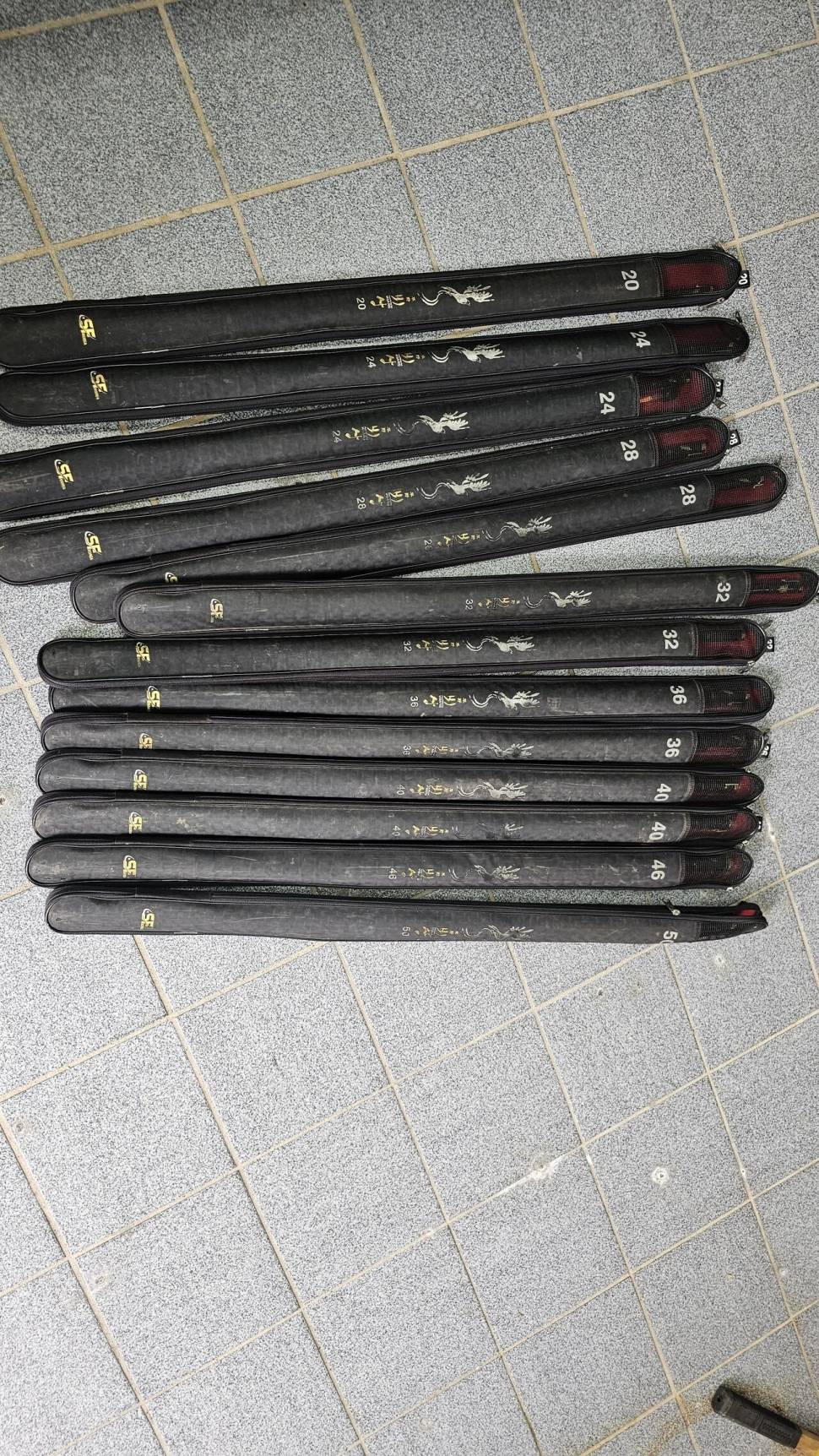 초야비상 낚싯대 팝니다 (중고장터 - 팝니다)