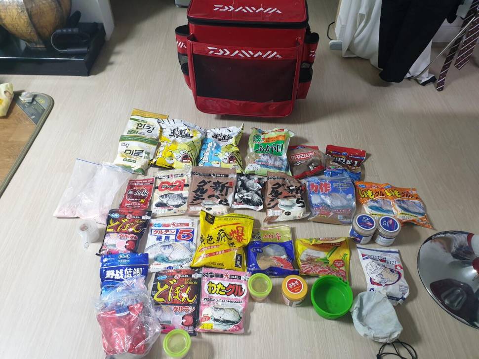 젠틀맨소좌자자손손받침틀다이와카트가방떡밥 (중고장터 - 팝니다)