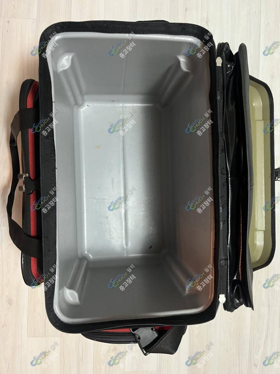 컴뱃포커스갤럭시휘산이슬산수유골드탈렌트받침대필라이죤보조가방 (중고장터 - 팝니다)