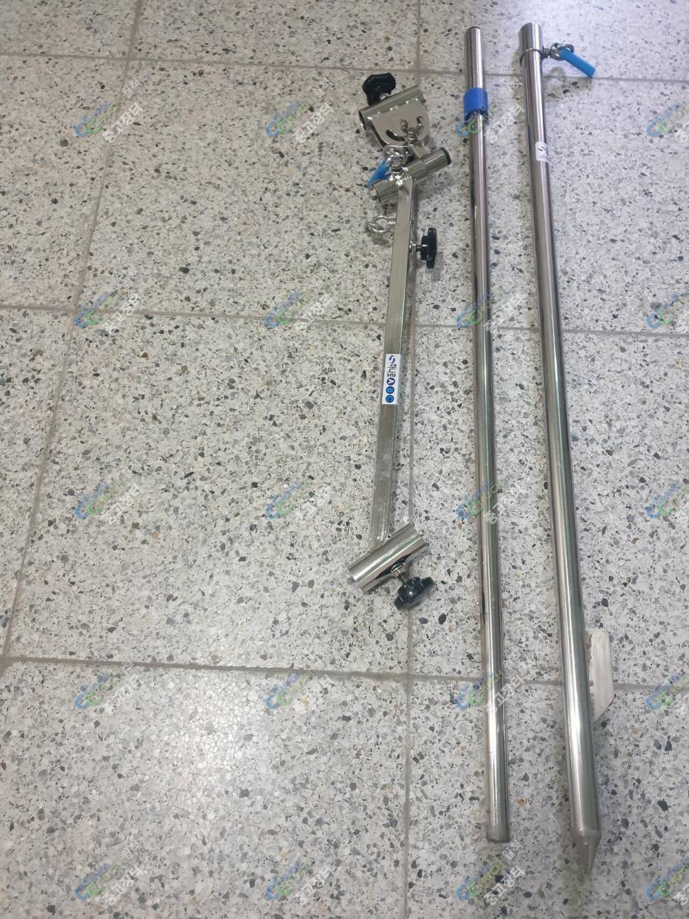 승일각도기 A형 과 이편한낚시 파라솔 팝니다 (중고장터 - 팝니다)