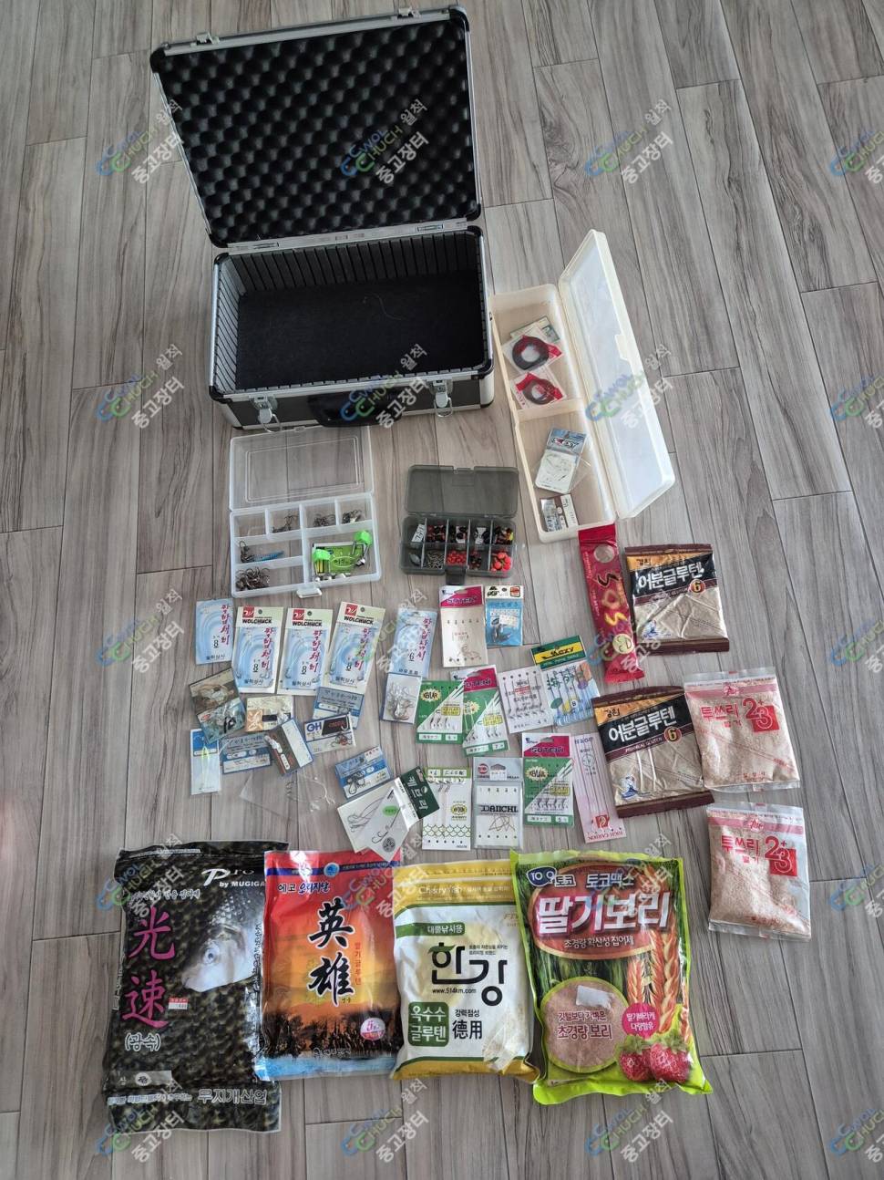 여러가지 낚시대 명상 진궁 갱진일보등 찌 (중고장터 - 팝니다)