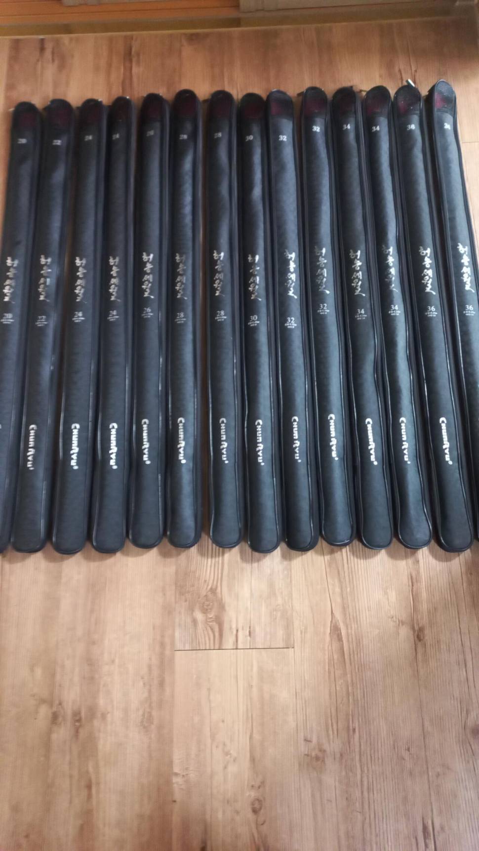 천류 허송세월 낚시대 팝니다 가격 내립니다 (중고장터 - 팝니다)