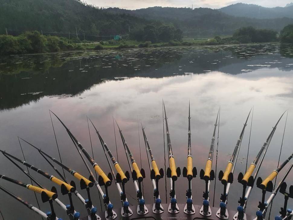 낚시대받침틀받침대찌 (중고장터 - 팝니다)