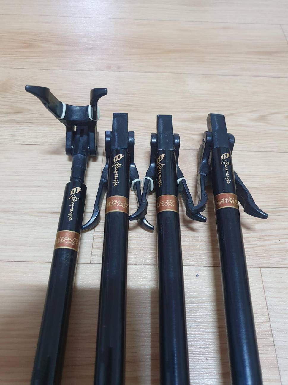 가격조정낚시대여러가지받침대 (중고장터 - 팝니다)