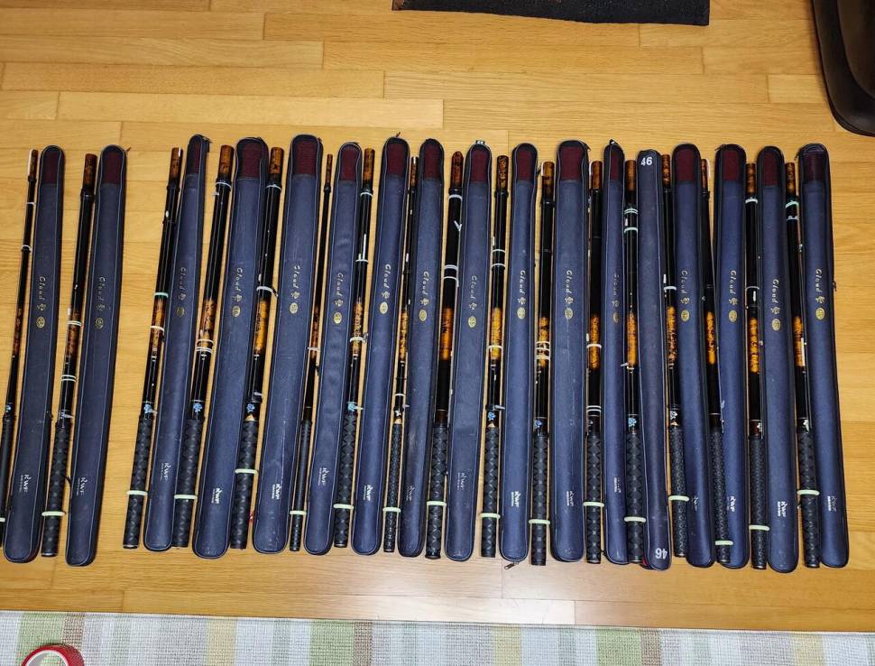 클라우드운 독야2 독조70낚시대와 장비 팝니다 (중고장터 - 팝니다)