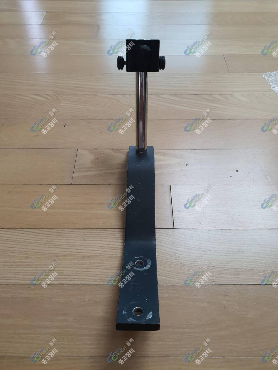 이스케이프큐브 2가지크루션좌우1단받침틀크랭크 (중고장터 - 팝니다)