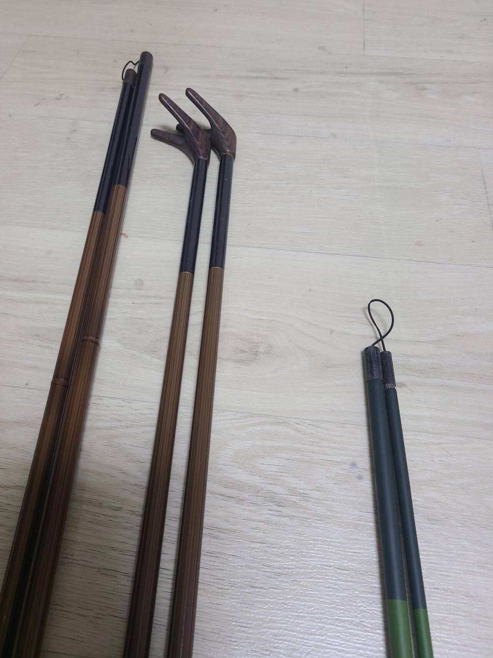 증층낚시대 오죽청죽 받침대 팝니다 (중고장터 - 팝니다)