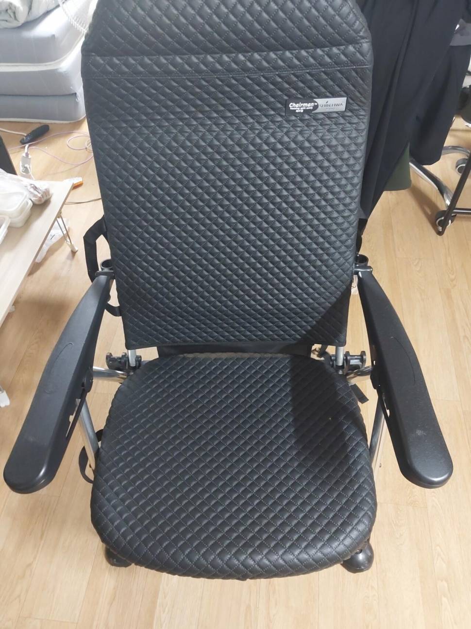 록시 록시스페셜 낚시대등 받침틀등 낚시 풀셋트 팝니다 (중고장터 - 팝니다)