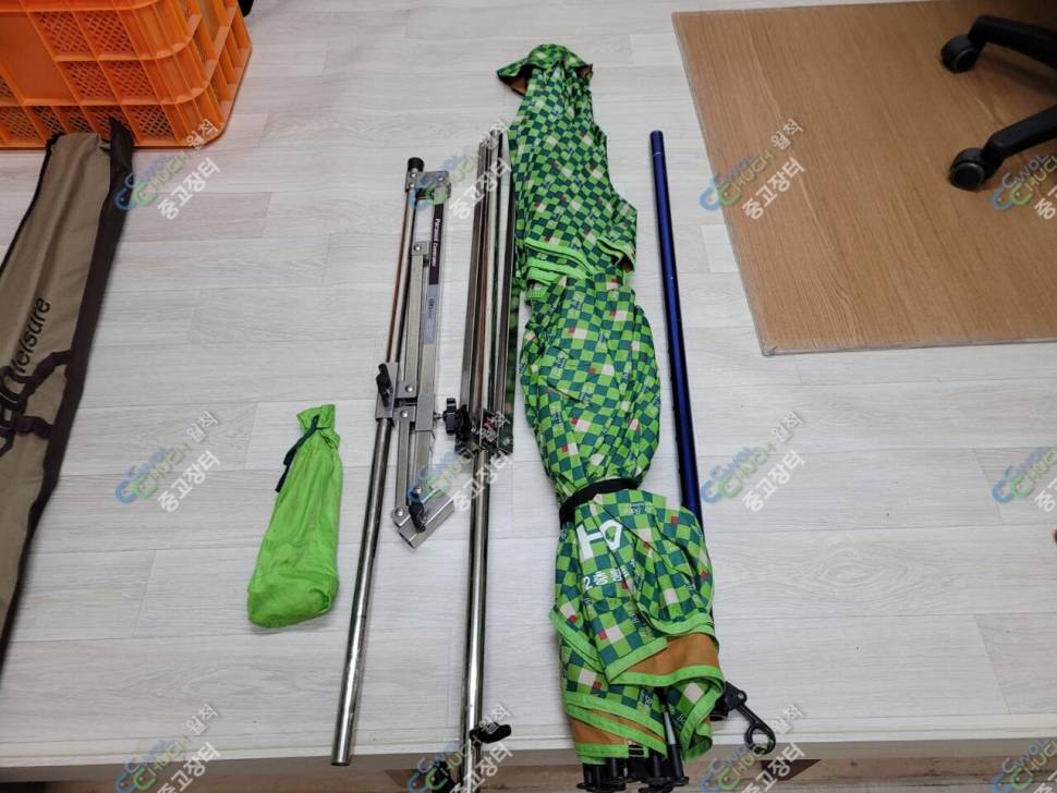낚시대 및 용품 일괄정리가격조정 및 끌어올림 (중고장터 - 팝니다)