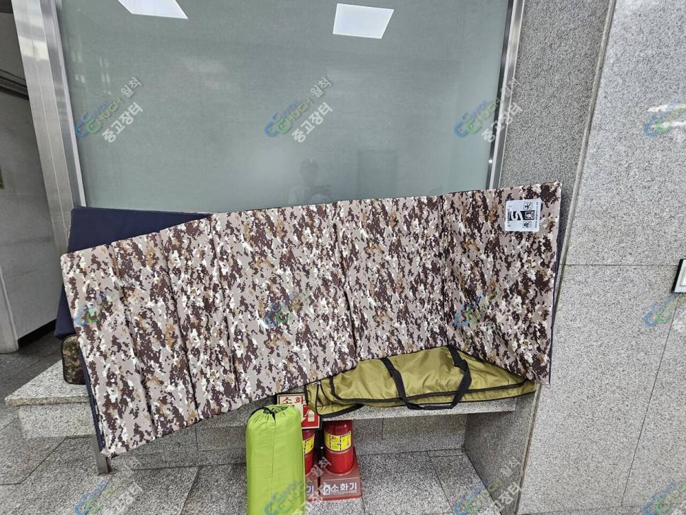 도널드의자텐트매트찌 불용품 분양합니다 (중고장터 - 팝니다)