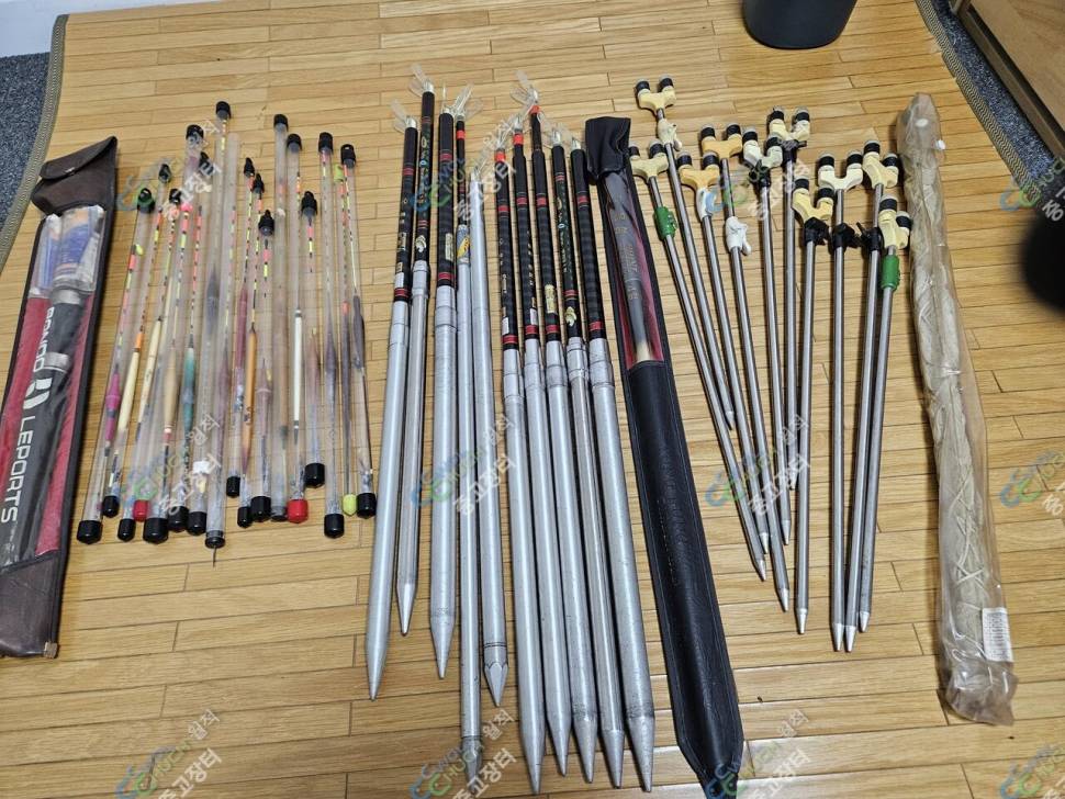 은성 신수향 낚시대 받침대 뒷꽃이 분양합니다 (중고장터 - 팝니다)