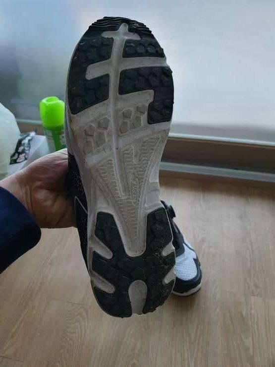 네파 운동화로 (중고장터 - 교환무료)