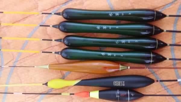 불용찌와 불용받침대로 향어 1칸대 쌍포 교환합니다 (중고장터 - 교환무료)