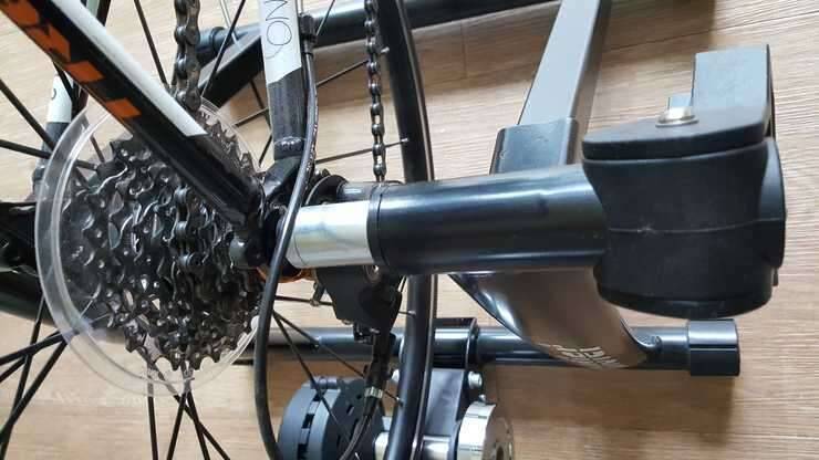로드 라이딩 자전거 실내 훈련용 평로라를 새론불 보일러 세트와 교환 원해요 (중고장터 - 교환무료)