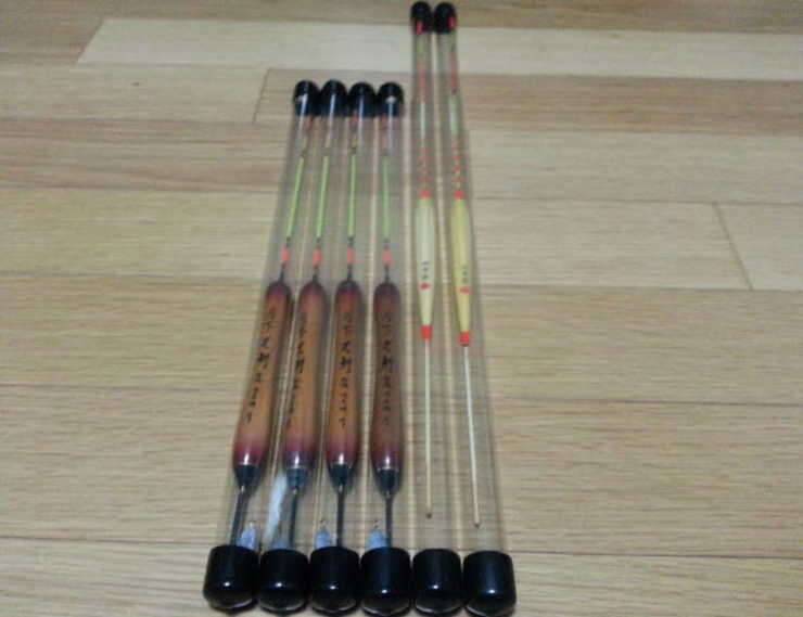 낚시할때 입을만한옷 과 대물찌 몇점 꼭 필요하신 분께 무료 분양 (중고장터 - 교환무료)