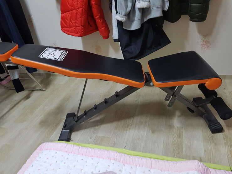 윗몸일으키기 운동기구로 우경로봇다리 두쌍 (중고장터 - 교환무료)