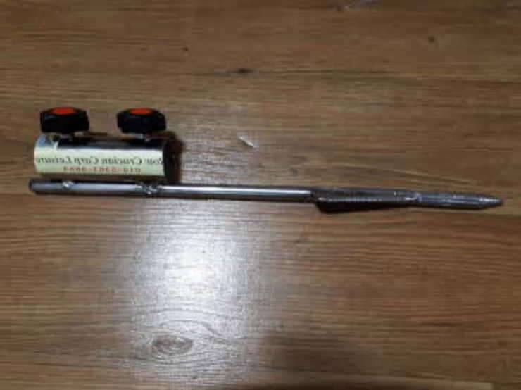 땅꽂지와 삼지창 (중고장터 - 교환무료)