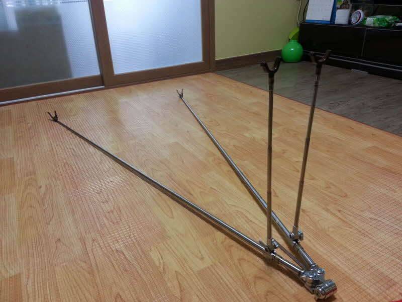 불용 받침대로 붕어 카본원줄 구합니다 (중고장터 - 교환무료)