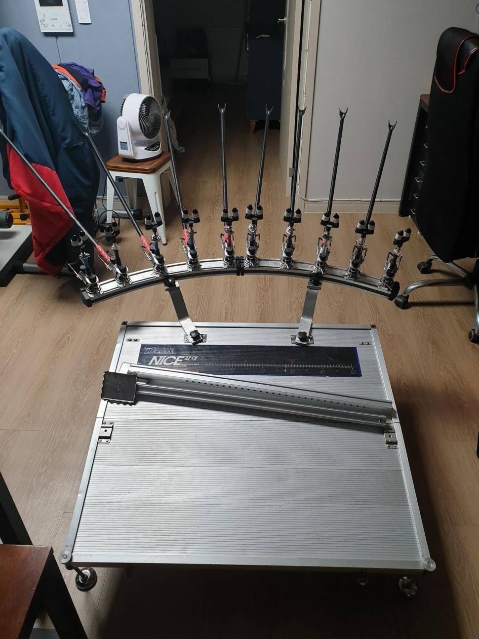 좌대받침틀로 낚시대교환 (중고장터 - 교환무료)