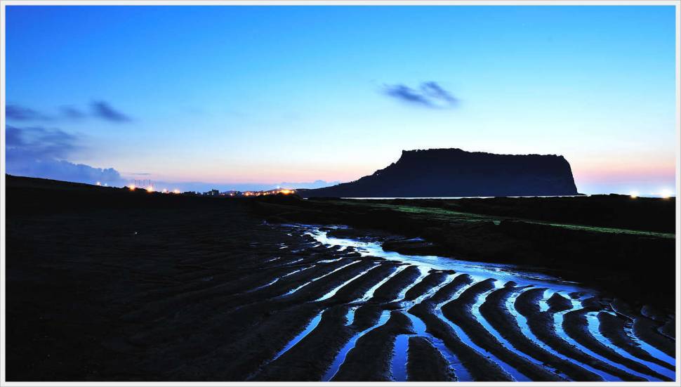 성산 일출봉 여명 (커뮤니티 - 포토갤러리)