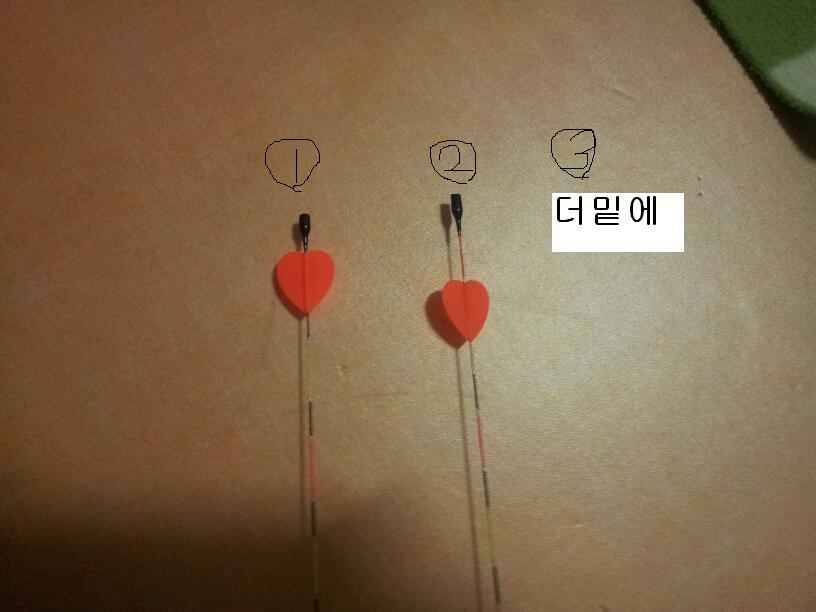 월님들은 찌돋보기 몇목에 위치하시나요 (월척지식 - 전통바닥낚시)
