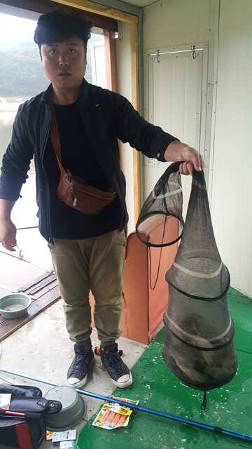 물 맑고 힘 좋은 용인 삼인 낚시터 (유료터정보 - 유료터점주조황)