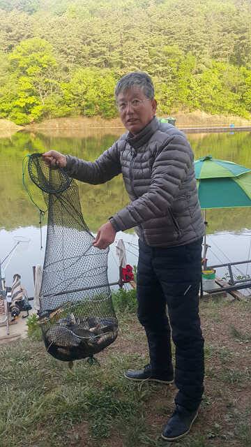 물 맑고 힘 좋은 용인 삼인 낚시터 (유료터정보 - 유료터점주조황)